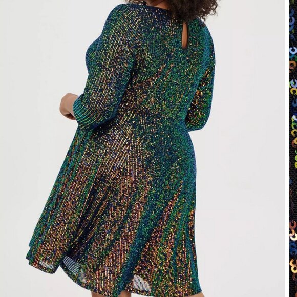 Torrid Mini Sequins Skater Dress Sz 2 - Picture 2 of 5